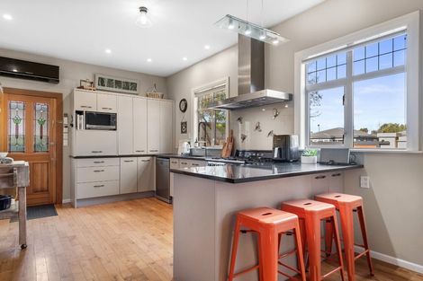 Photo of property in 2 Kenwyn Avenue, St Albans, Christchurch, 8052