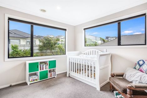 Photo of property in 12 Aotea Drive, Aotea, Porirua, 5024