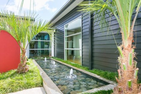 Photo of property in 22 Patterson Road, Hurworth, New Plymouth, 4371