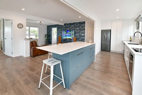 Photo of property in 41 Rangimaarie Crescent, Snells Beach, 0920