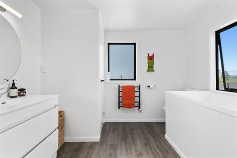 Photo of property in 398 Pukehina Parade, Pukehina, Te Puke, 3189