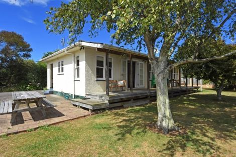 Photo of property in 5 Strasbourge Street, Martinborough, 5711