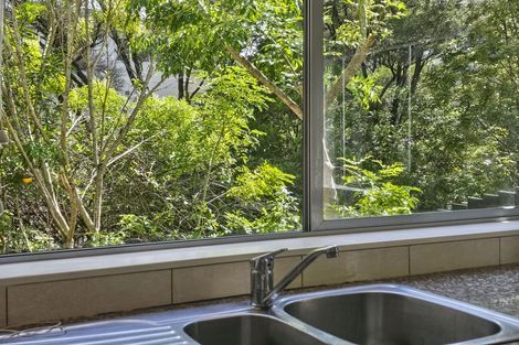 Photo of property in 232 Schnapper Rock Road, Schnapper Rock, Auckland, 0632