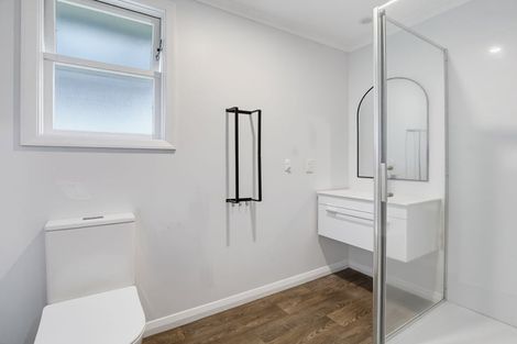 Photo of property in 12 Holland Crescent, Bulls, 4818