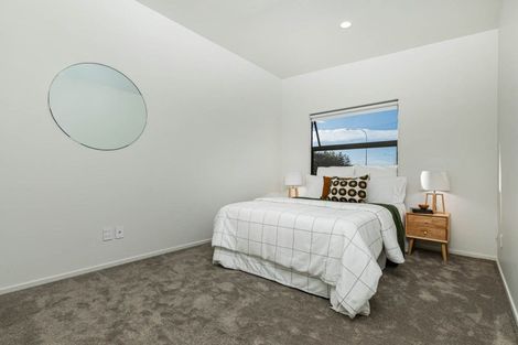 Photo of property in 11/40 Scarlet Oak Drive, Schnapper Rock, Auckland, 0632
