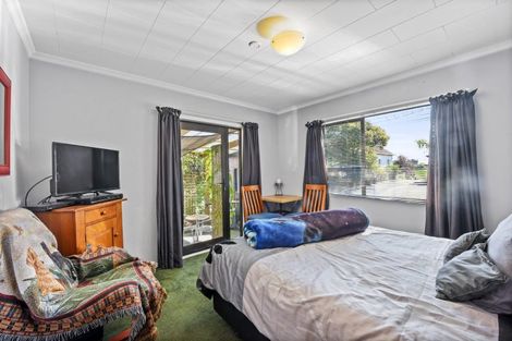 Photo of property in 2/73 Beach Road, Tahunanui, Nelson, 7011