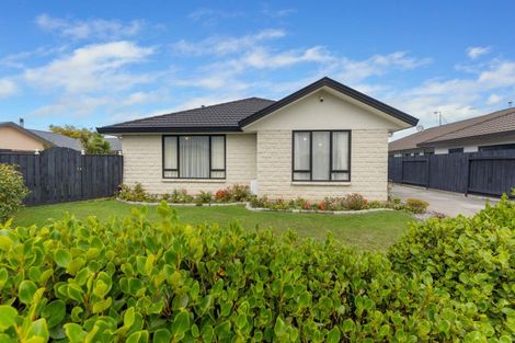 Photo of property in 47 Meridian Grove, Kelvin Grove, Palmerston North, 4414