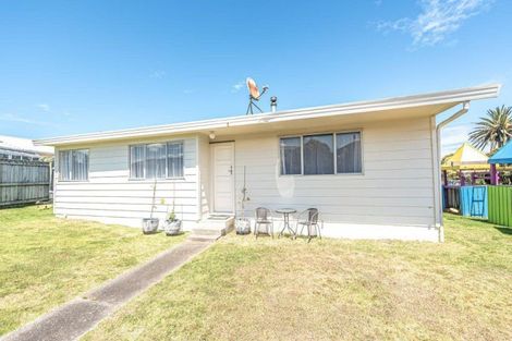 Photo of property in 4a Tainui Street, Castlecliff, Whanganui, 4501