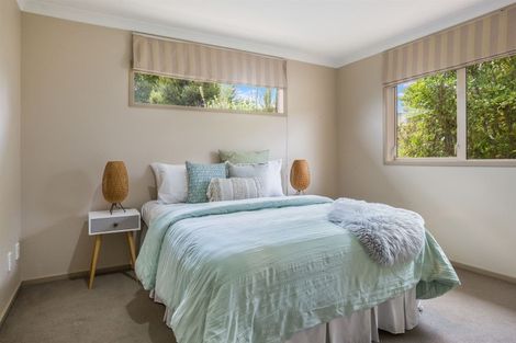 Photo of property in 20 Astronomer Place, Whitby, Porirua, 5024