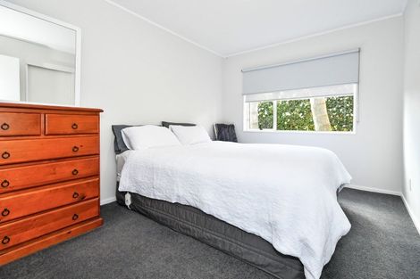 Photo of property in 12 Ilex Place, Totara Heights, Auckland, 2105
