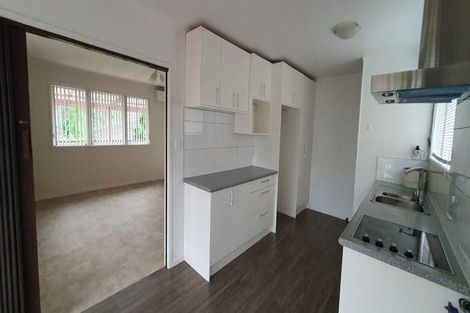 Photo of property in 13 Vina Place, Massey, Auckland, 0614