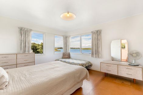 Photo of property in 19 Hazards Road, Weymouth, Auckland, 2103