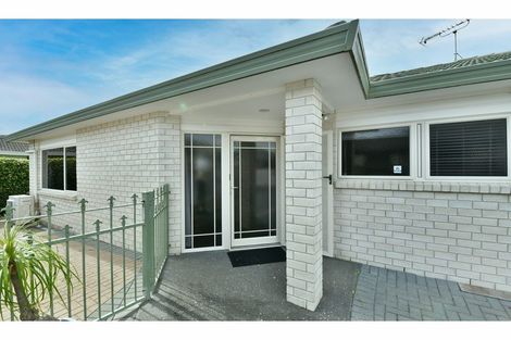 Photo of property in 2/31 Alice Avenue, Orewa, 0931