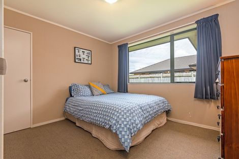 Photo of property in 11 Branigan Parade, Kelvin Grove, Palmerston North, 4414