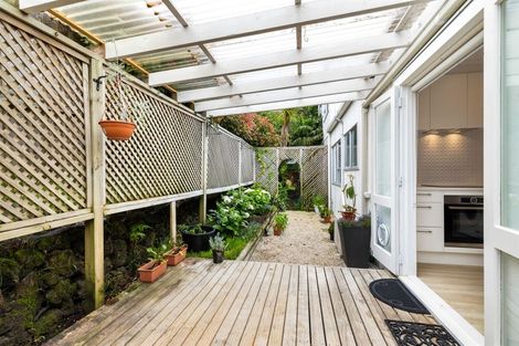 Photo of property in 3/18 Bevyn Street, Castor Bay, Auckland, 0620