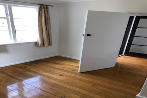 Photo of property in 8 Huxley Place, Glen Innes, Auckland, 1072