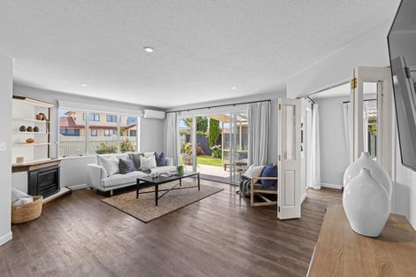 Photo of property in 2/46 Orlando Crescent, Waimairi Beach, Christchurch, 8083