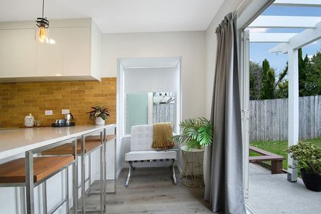 Photo of property in 8 Blumhardt Place, Avondale, Auckland, 1026