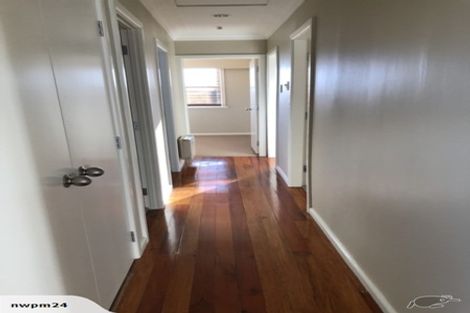 Photo of property in 28 Ridge Road, Howick, Auckland, 2014