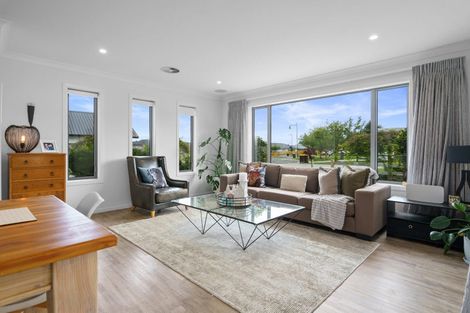 Photo of property in 17 Henry Bell Close, Leamington, Cambridge, 3432