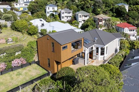 Photo of property in 37 Reuben Avenue, Brooklyn, Wellington, 6021