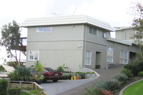 Photo of property in 1/32 Marellen Drive, Red Beach, 0932