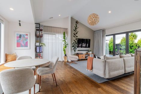 Photo of property in 65 Stanley Avenue, Palmerston North, 4414