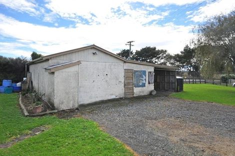 Photo of property in 143 Karioitahi Road, Waiuku, 2683