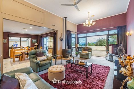 Photo of property in 1 Aldersgate Grove, Stokes Valley, Lower Hutt, 5019