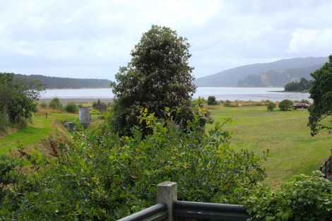 Photo of property in 132 Maunsell Road, Port Waikato, Tuakau, 2695