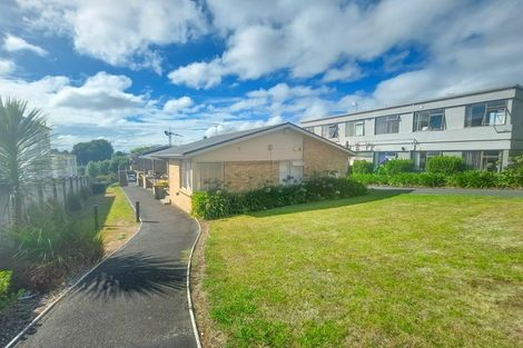 Photo of property in 5/3 Hill Street, Hamilton Lake, Hamilton, 3204