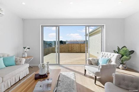 Photo of property in 3 Tararua Street, Massey, Auckland, 0614