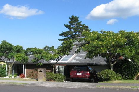 Photo of property in 48 Lagoon Way, West Harbour, Auckland, 0618