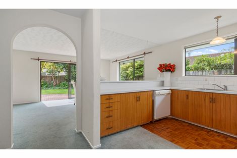 Photo of property in 28 Montclare Avenue, Ilam, Christchurch, 8041