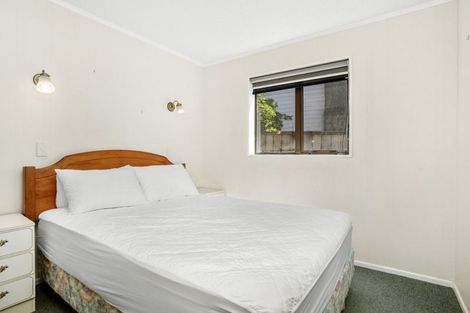 Photo of property in 208 Evans Bay Parade, Hataitai, Wellington, 6021