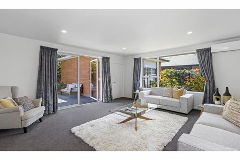 Photo of property in 1e Thorrington Lane, Cashmere, Christchurch, 8022