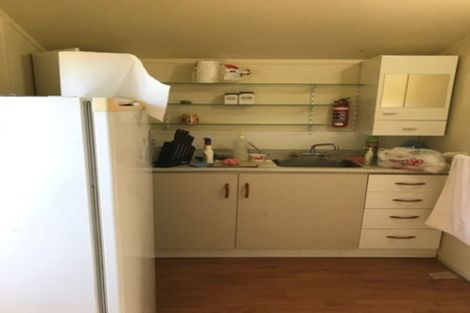 Photo of property in 1/22 Highland Park Drive, Highland Park, Auckland, 2010