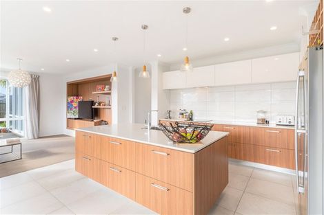 Photo of property in 5 Hooton Drive, Huapai, Kumeu, 0810