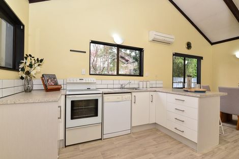 Photo of property in 47a Casey Avenue, Fairfield, Hamilton, 3214