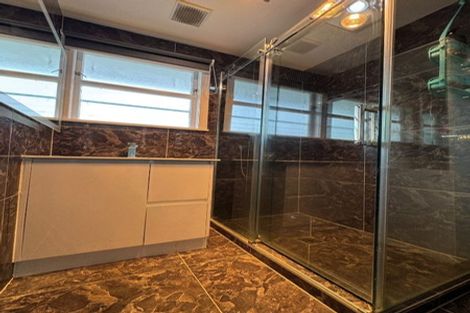 Photo of property in 13 Rountree Place, Conifer Grove, Takanini, 2112