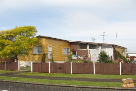 Photo of property in 2 Damson Place, Bucklands Beach, Auckland, 2012