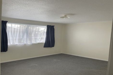 Photo of property in 2/14 Silver Creek Road, Weymouth, Auckland, 2103