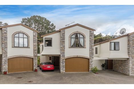 Photo of property in 3/12 Herons Way, Northcote, Auckland, 0627