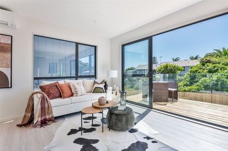 Photo of property in 14c Firth Road, Torbay, Auckland, 0630