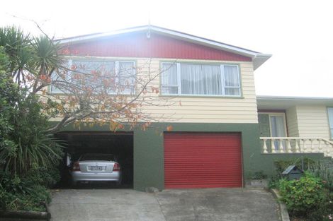 Photo of property in 2 Acacia Avenue, Maungaraki, Lower Hutt, 5010