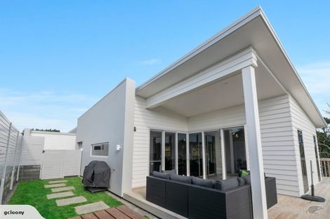 Photo of property in 54 Ainslee Street, Highlands Park, New Plymouth, 4312