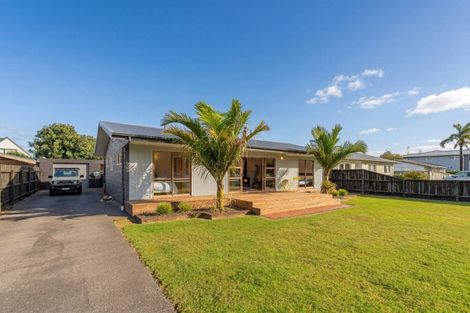 Photo of property in 75 Robinson Road, Whitianga, 3510
