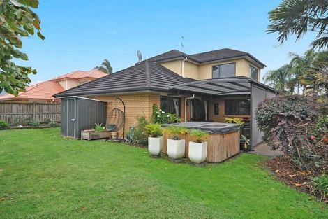 Photo of property in 14 Blackwood Drive, Wattle Downs, Auckland, 2103