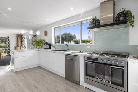 Photo of property in 15 Green Island Bush Road, Blackhead, Dunedin, 9076