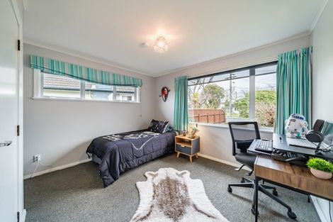 Photo of property in 17 Weka Grove, Elderslea, Upper Hutt, 5018